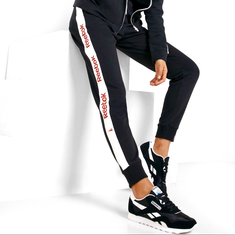 Reebok Training Essentials Linear Logo Sweatpants Black Stripe Size Medium